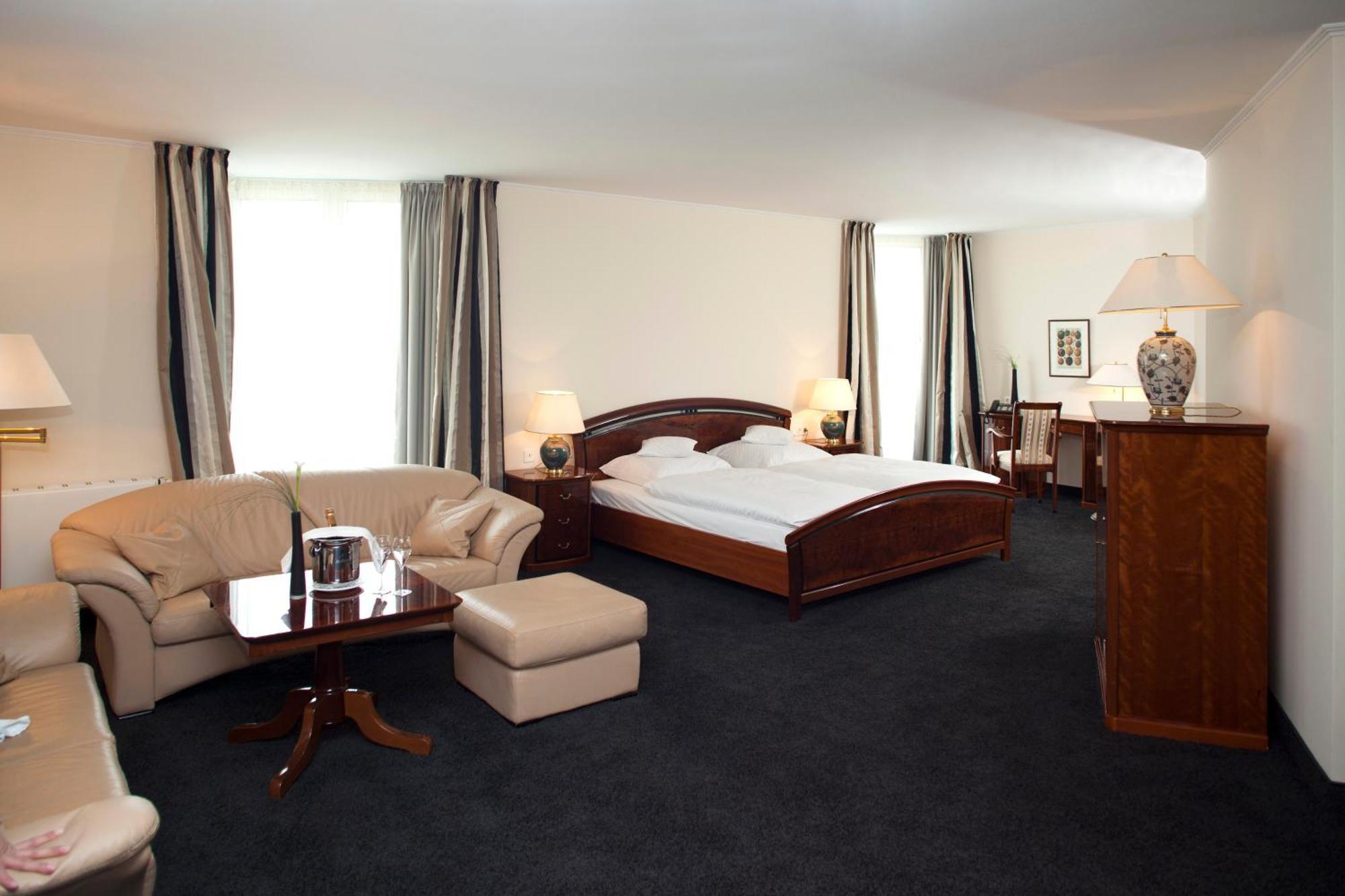 Romantik Hotel Waldschloesschen Schleswig Kültér fotó